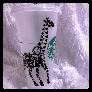 Giraffe cup